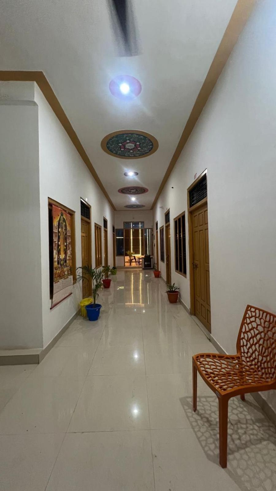 Veda Palace, 900 Meter Distancce From Temple Ayodhya Exterior foto